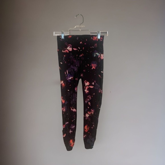 Youth Girls Active Wear Leggings Gym Workout Keyhole All In Motion Sz 10-12 - Picture 1 of 9